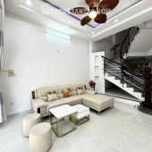 Bán nhà 2,5 tầng đường Nguyễn Huy Lượng - Gần biển